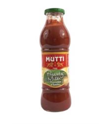 Tomato Passata Sauce with Basil (Mutti) 700g